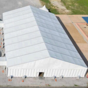 CHAPITEAU - Fond 10 m (plancher, moquette, velum, clim, éclairage)