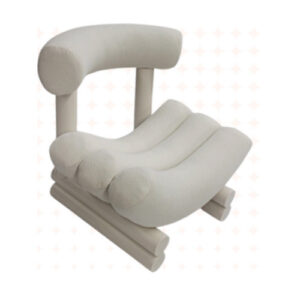 Fauteuil design en bouclette blanche