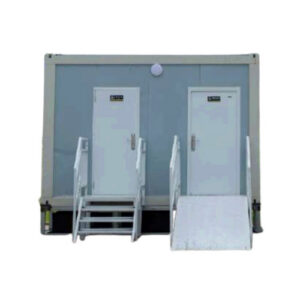 Toilettes VIP équipées d'un lavabo et de la climatisation